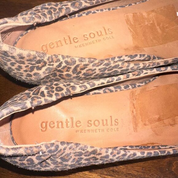 NWOB Gentle Soul by Kenneth Cole Ella Animal Print Pumps - Picture 6 of 6
